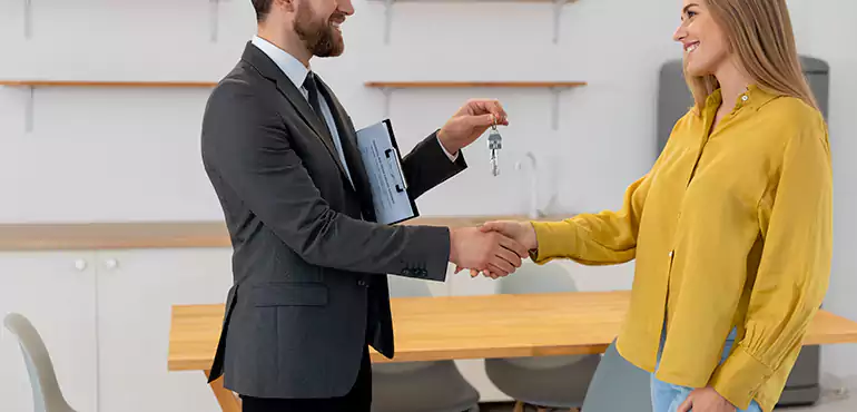 Why Sell Your House With Tenants for Cash in Newport East, RI?