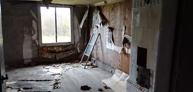 Why Selling a Distressed House Through Traditional Methods Fails in Newport East